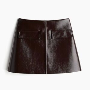 Coated burgundy skirt